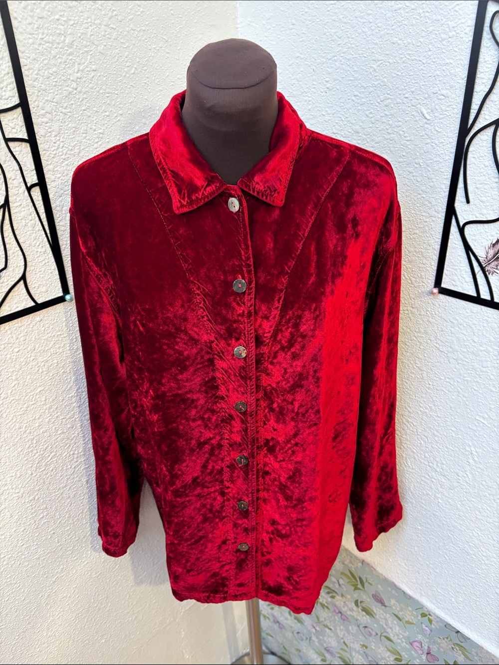 Vintage Click By Color Me Cotton red velvet button-down shirt. Size S